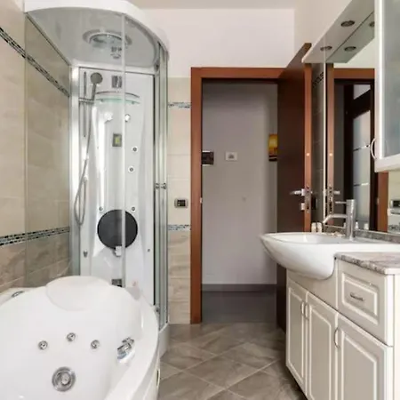 アパート Malpensa - Self Check-in Luxury Apartament In
